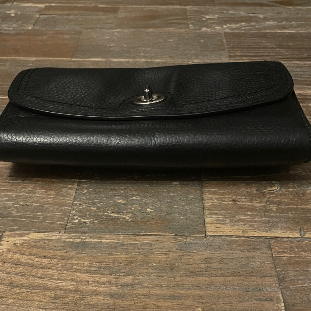 Coach Pebbled Leather Trifold Wallet🖤 - Picture 2 of 14